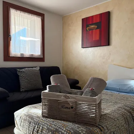La Casa Di Chicca Apartment