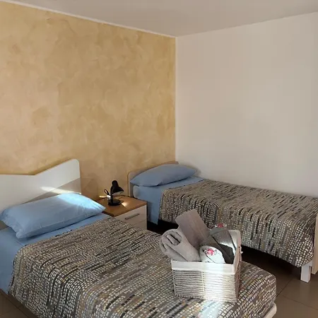 La Casa Di Chicca Apartment *